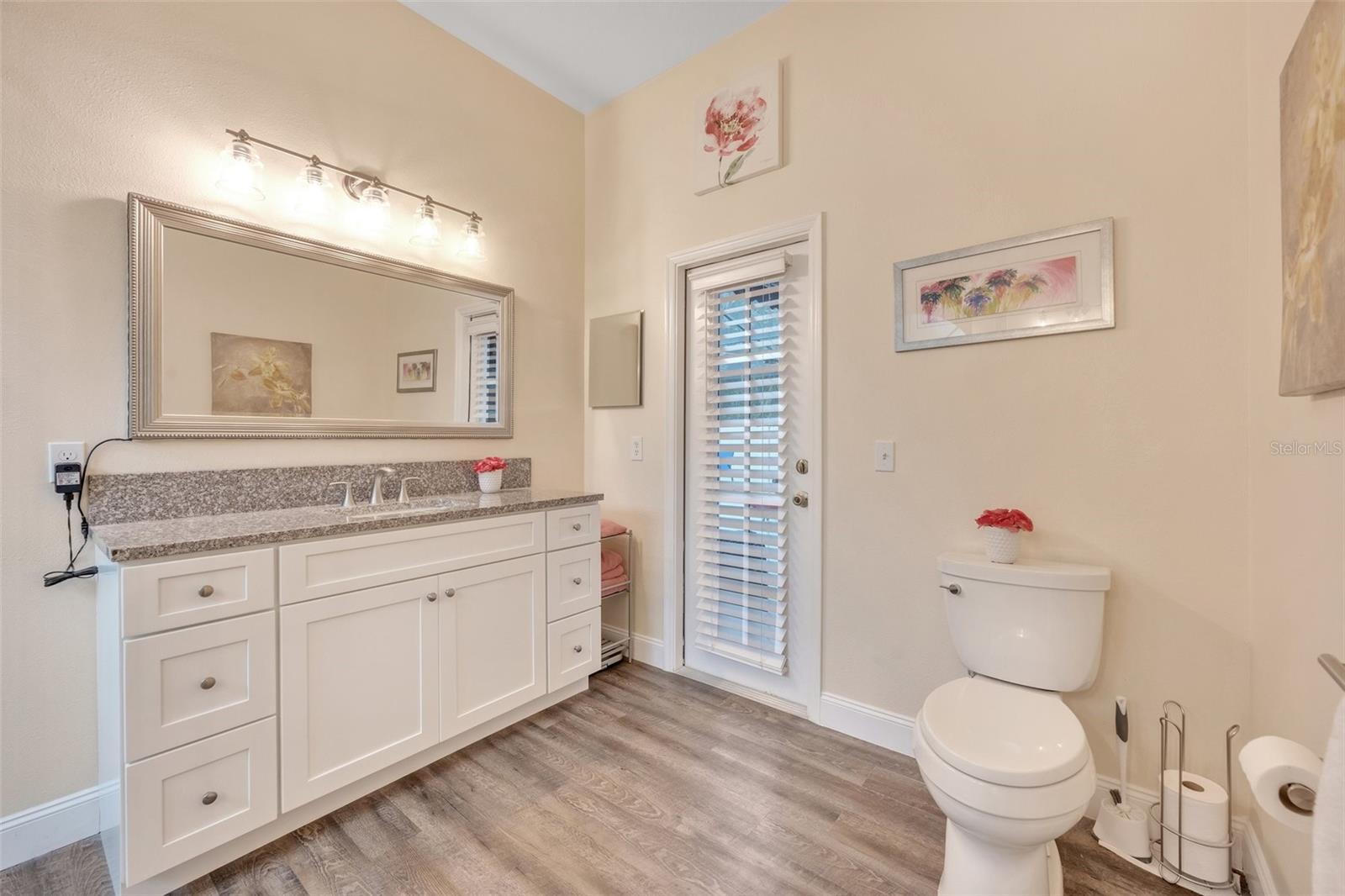 Image 22 of 39 For 286 Tavestock Loop