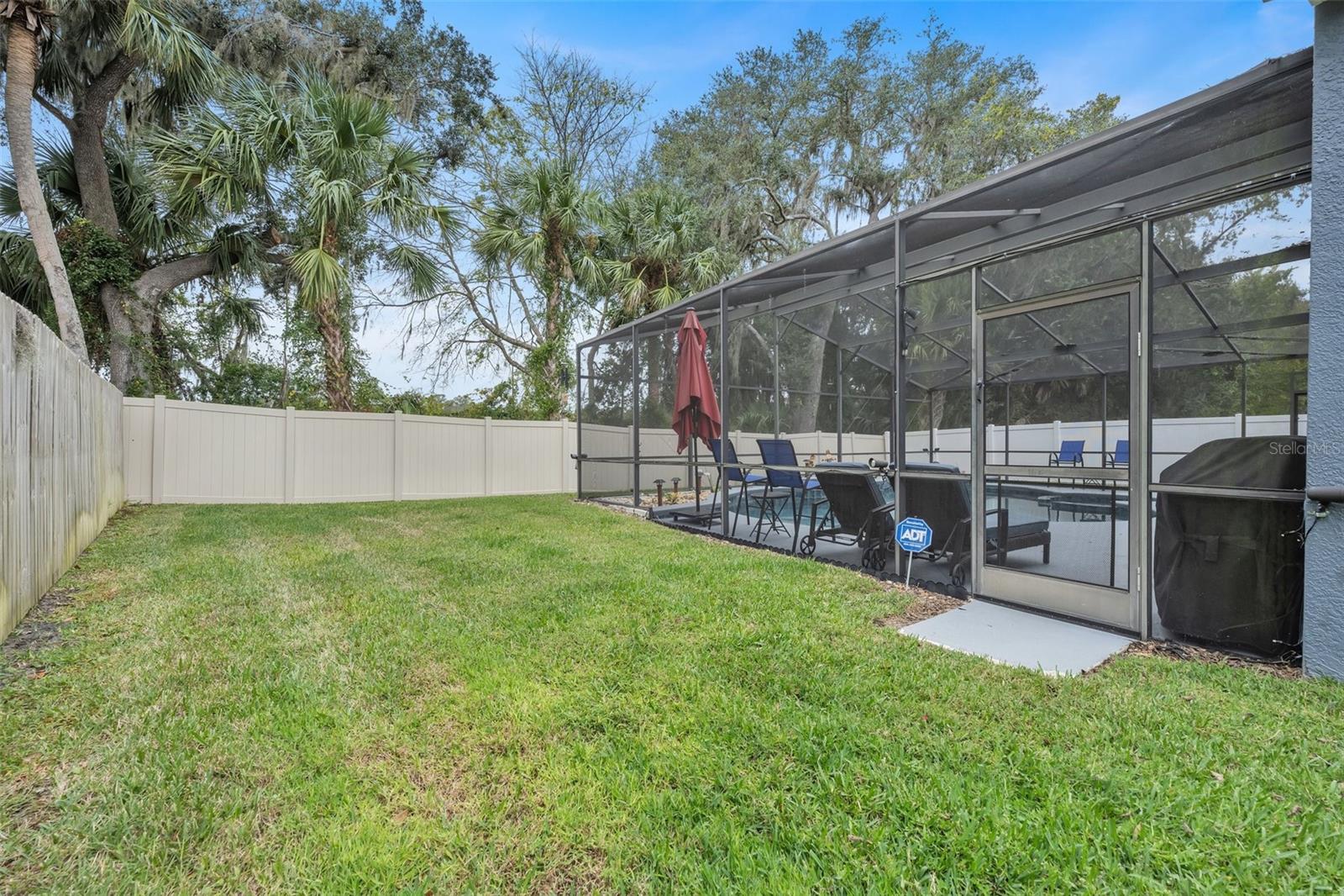 Image 31 of 39 For 286 Tavestock Loop