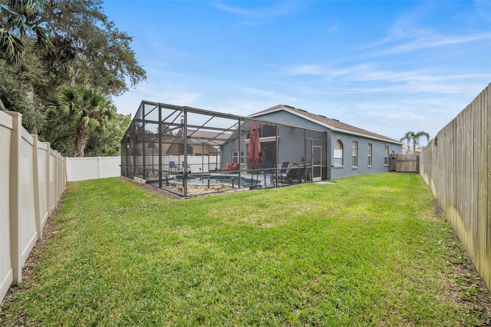 Image 32 of 39 For 286 Tavestock Loop