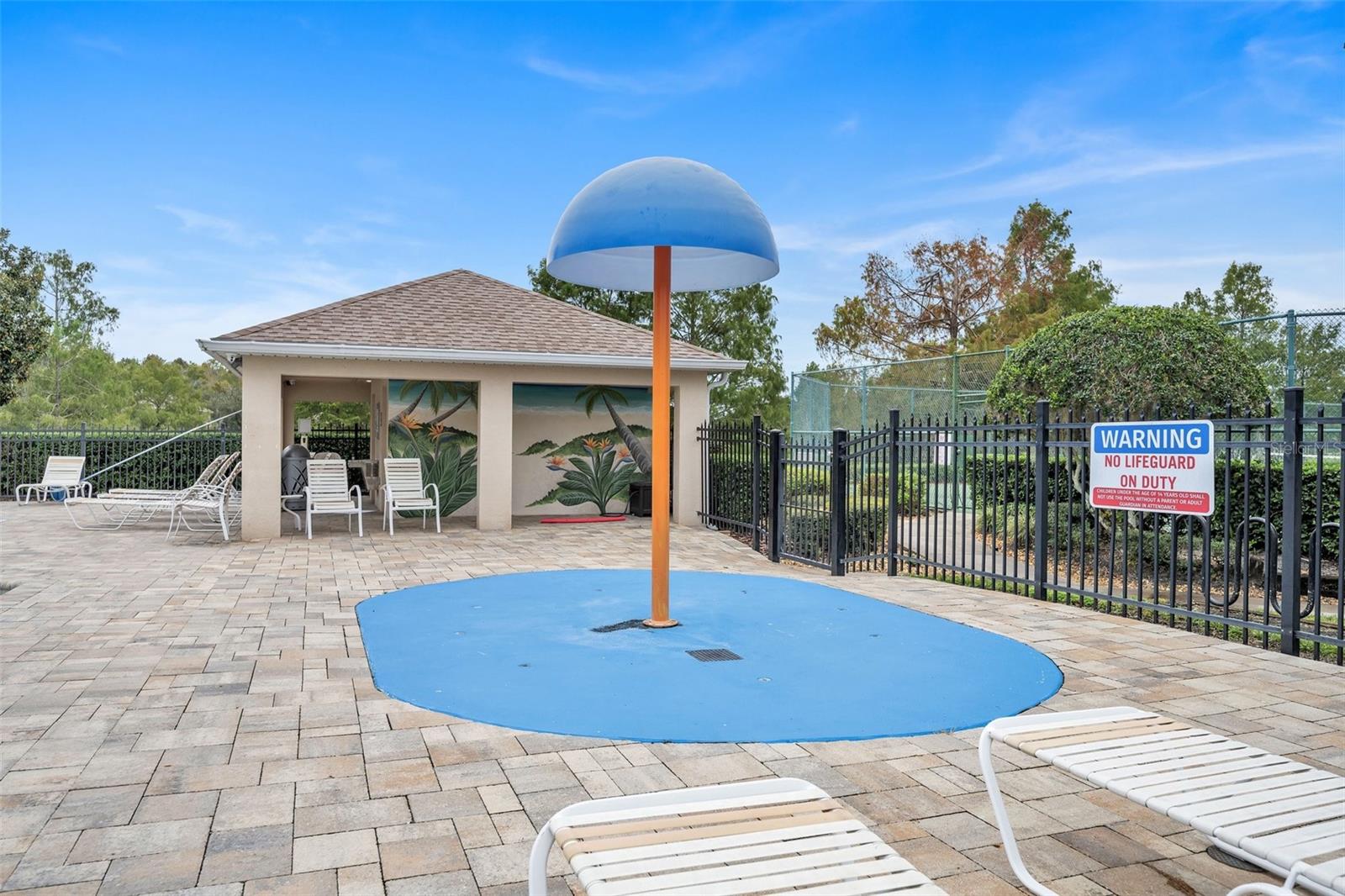 Image 35 of 39 For 286 Tavestock Loop