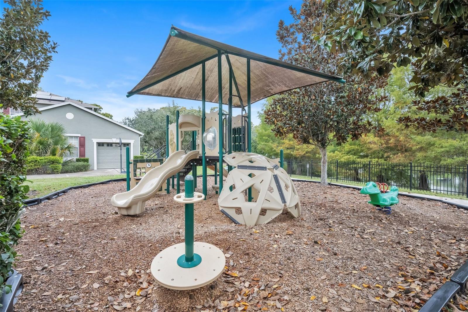 Image 39 of 39 For 286 Tavestock Loop