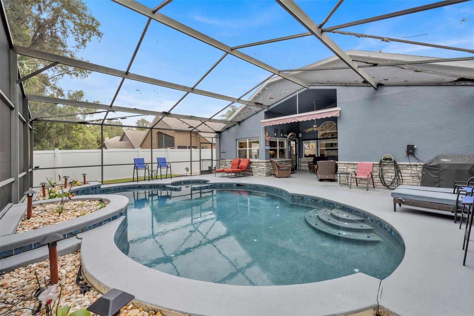 Image 4 of 39 For 286 Tavestock Loop