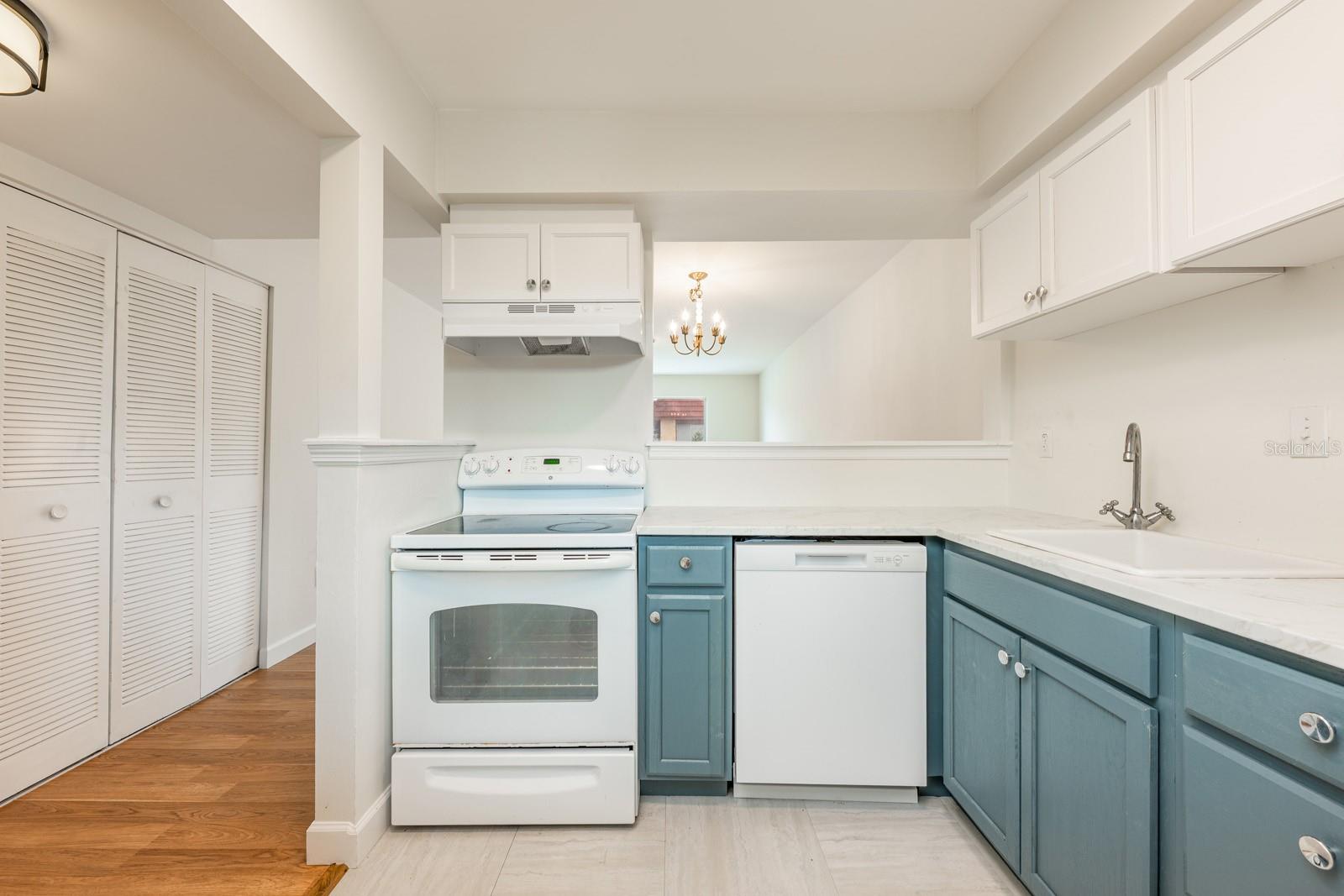 Image 8 of 42 For 2860 Powers Drive 134