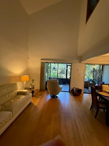 Image 7 of 29 For 4846 Pebble Beach  1010b