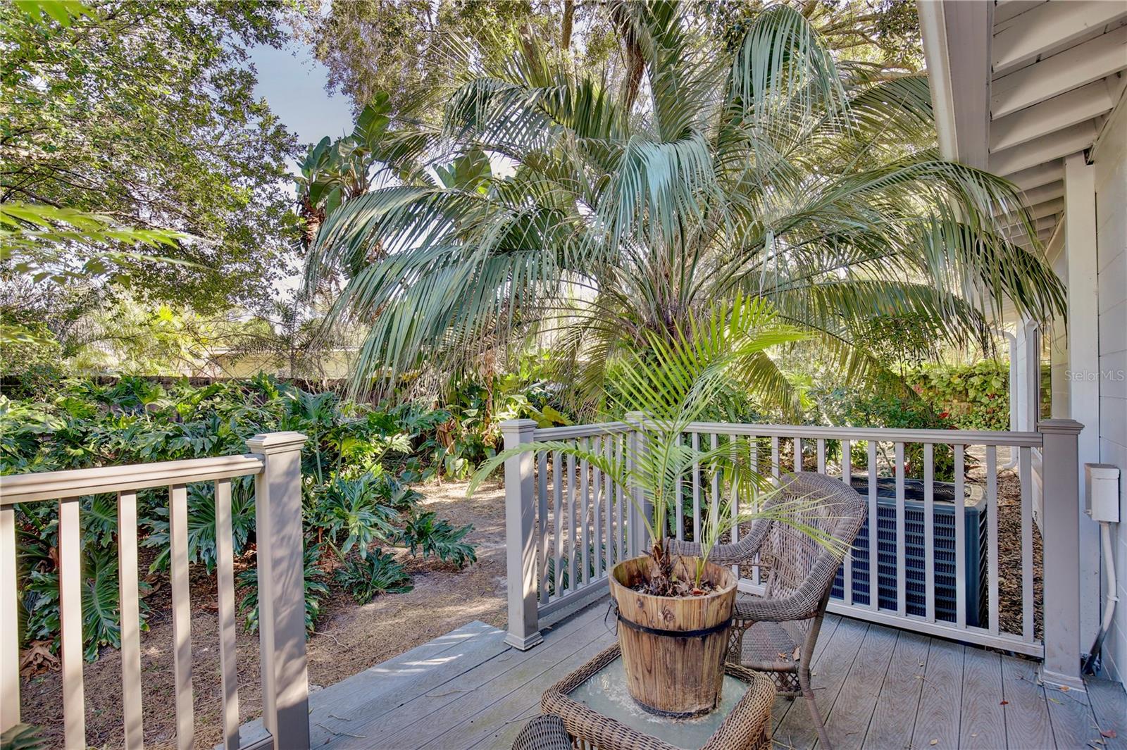 Image 24 of 52 For 427 Sunglow Court