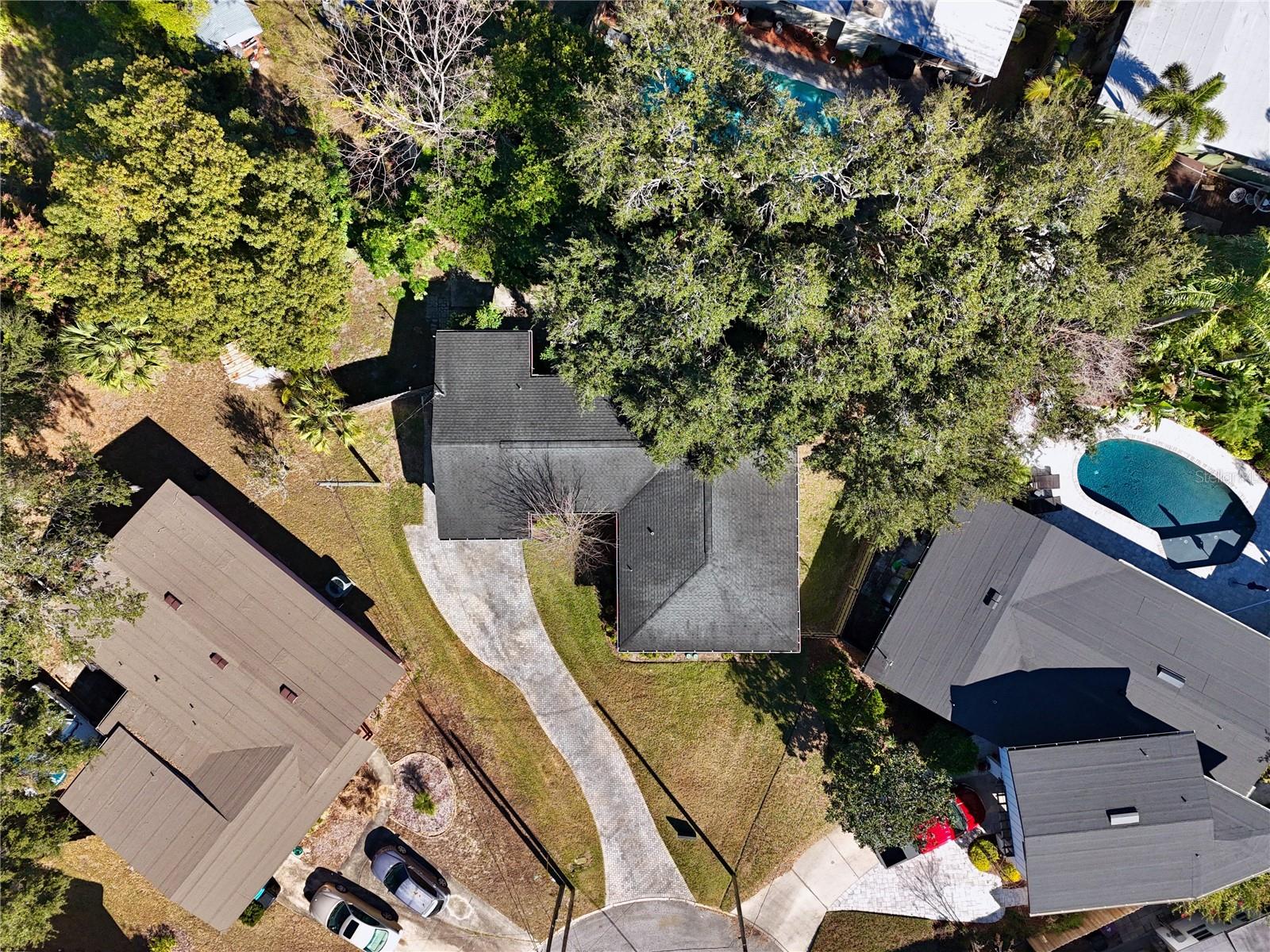 Image 36 of 52 For 427 Sunglow Court