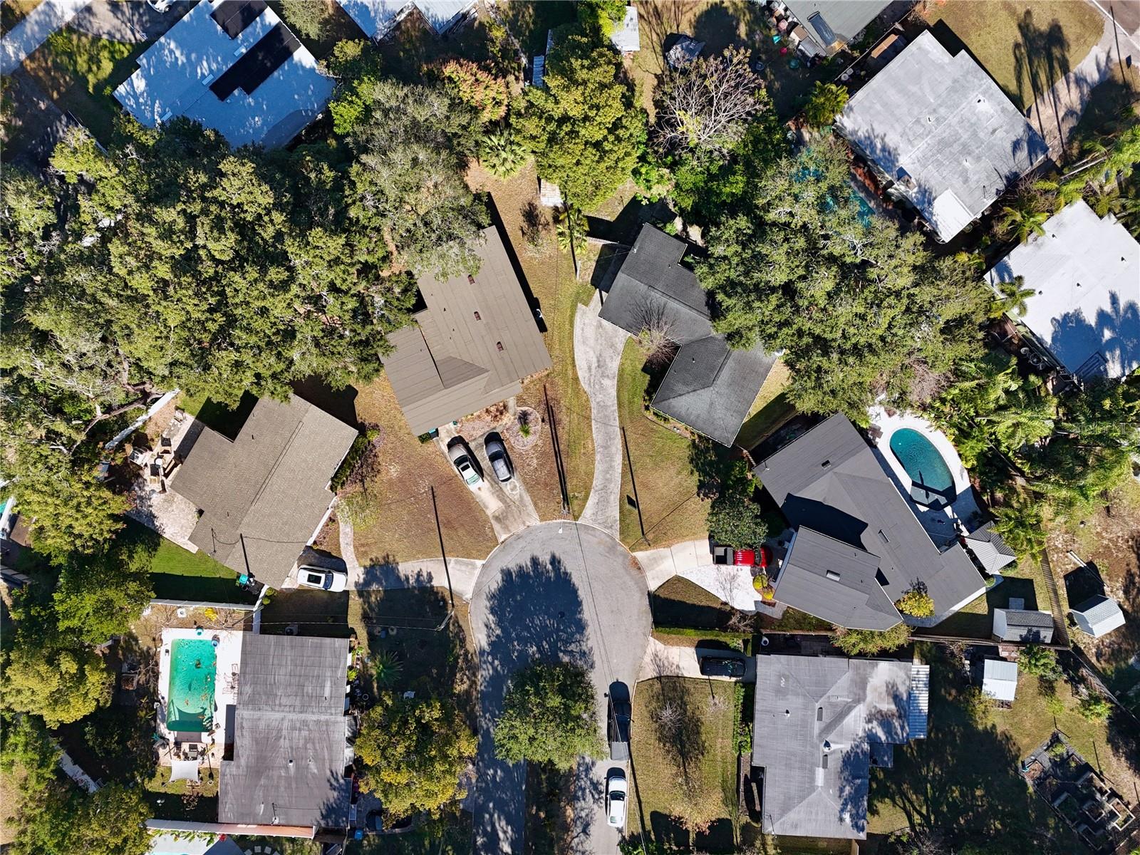 Image 39 of 52 For 427 Sunglow Court