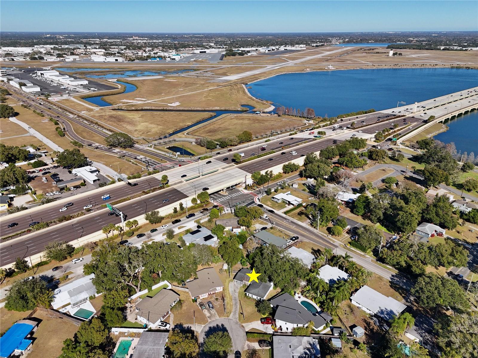 Image 42 of 52 For 427 Sunglow Court