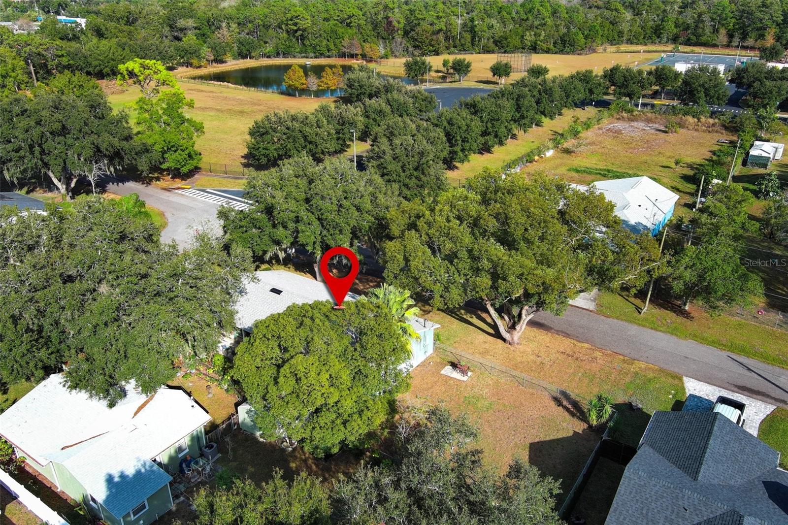 Image 40 of 47 For 1040 Dennis Avenue