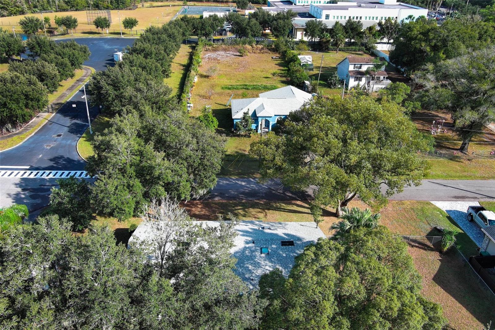 Image 41 of 47 For 1040 Dennis Avenue