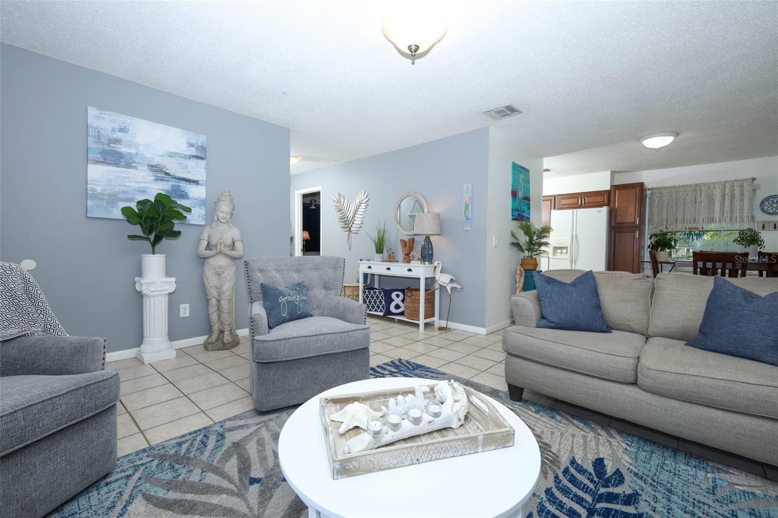 Image 6 of 47 For 1040 Dennis Avenue