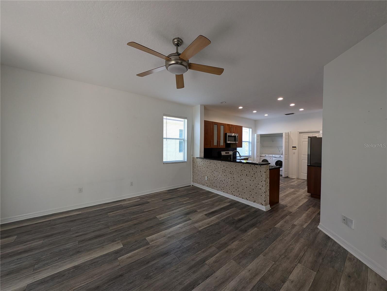 Image 14 of 25 For 5281 Los Palma Vista Drive