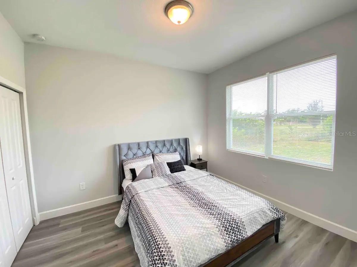 Image 13 of 25 For 14358 Mcfarland Avenue