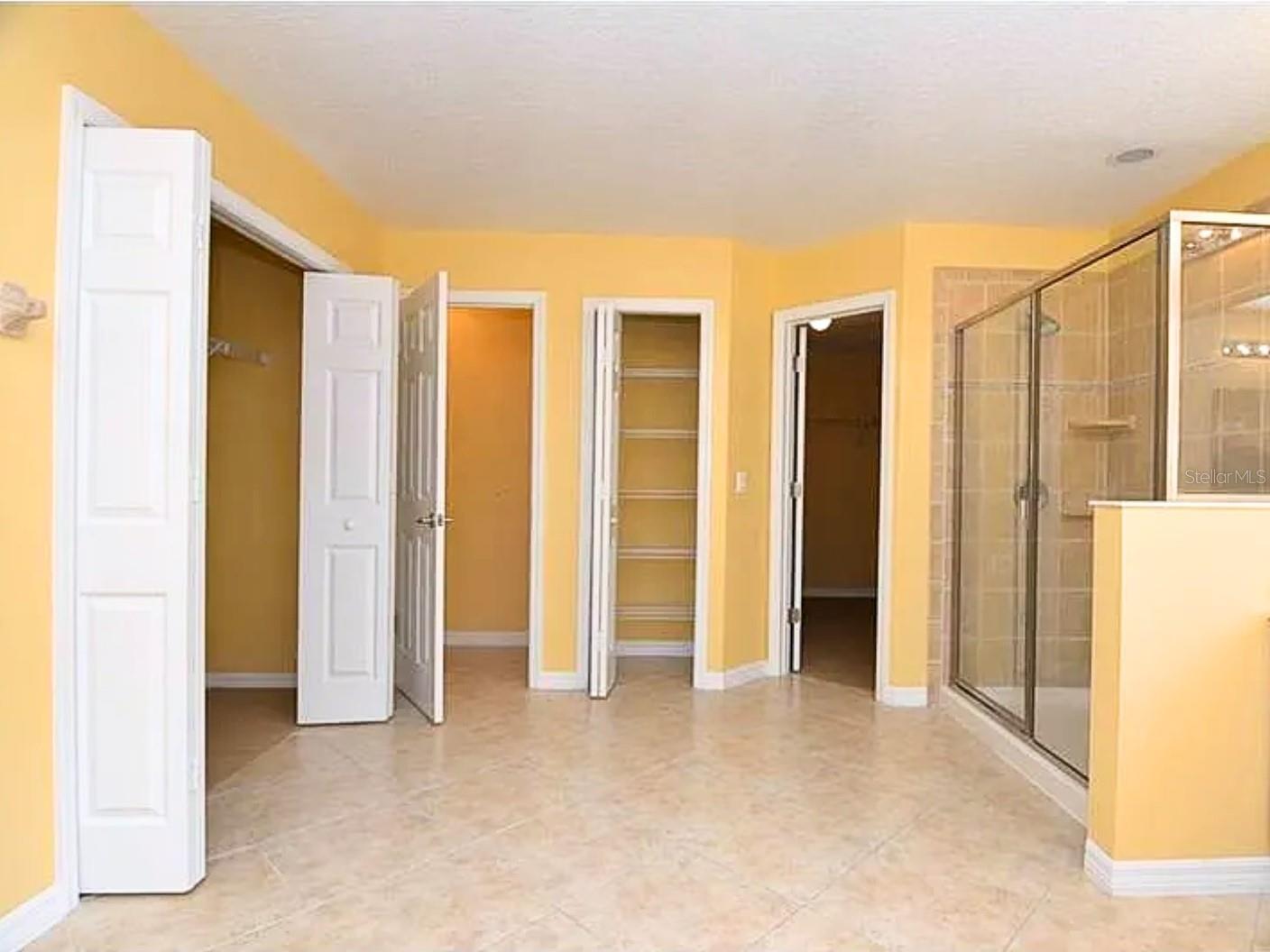 Image 15 of 17 For 652 Legacy Park Drive