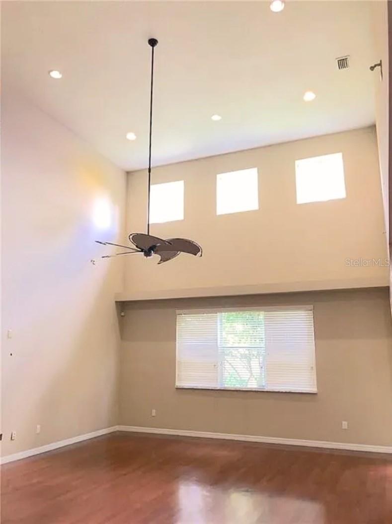 Image 4 of 17 For 652 Legacy Park Drive