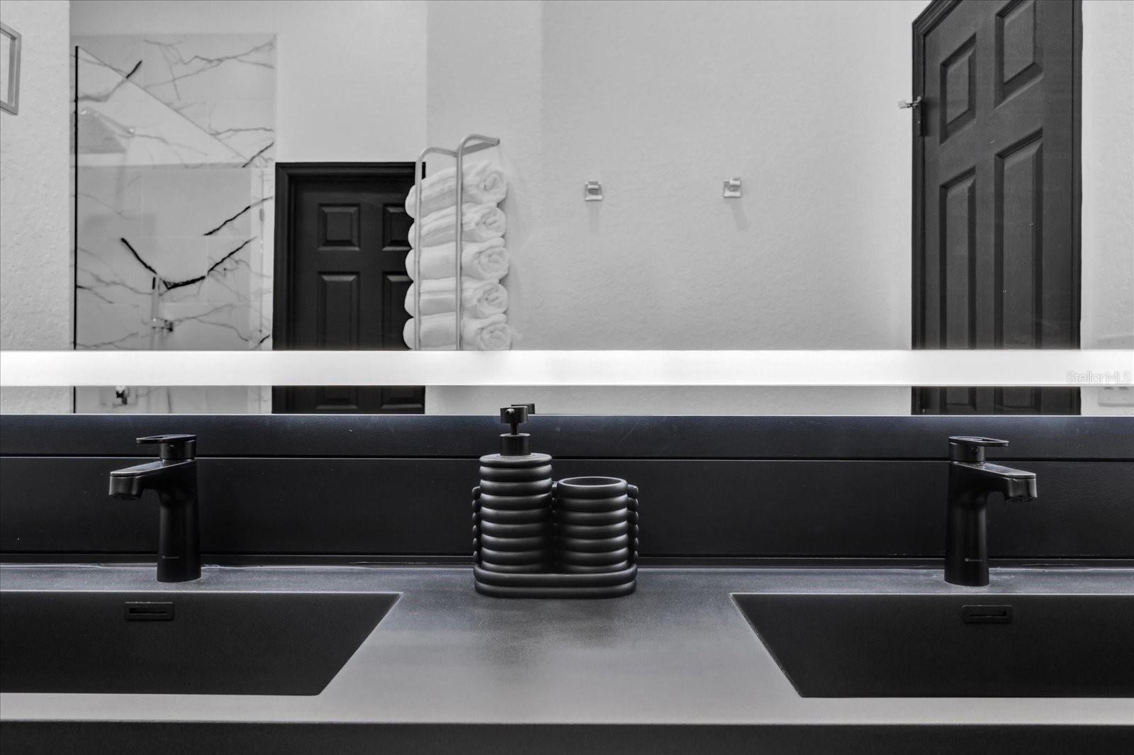 Image 27 of 37 For 2782 Roccella Court