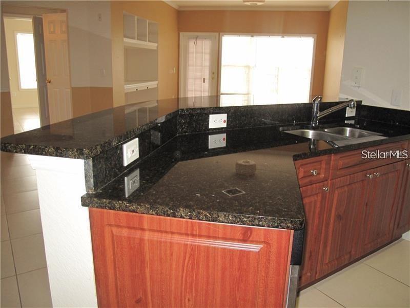 Image 6 of 28 For 3593 Conroy Road 421