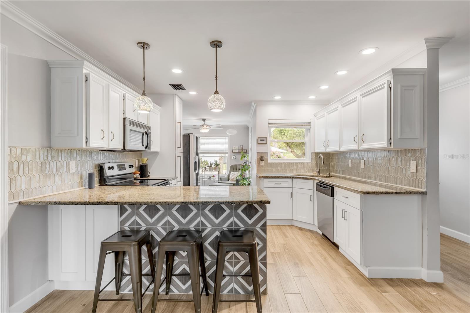 Image 5 of 36 For 2409 Kumquat Drive