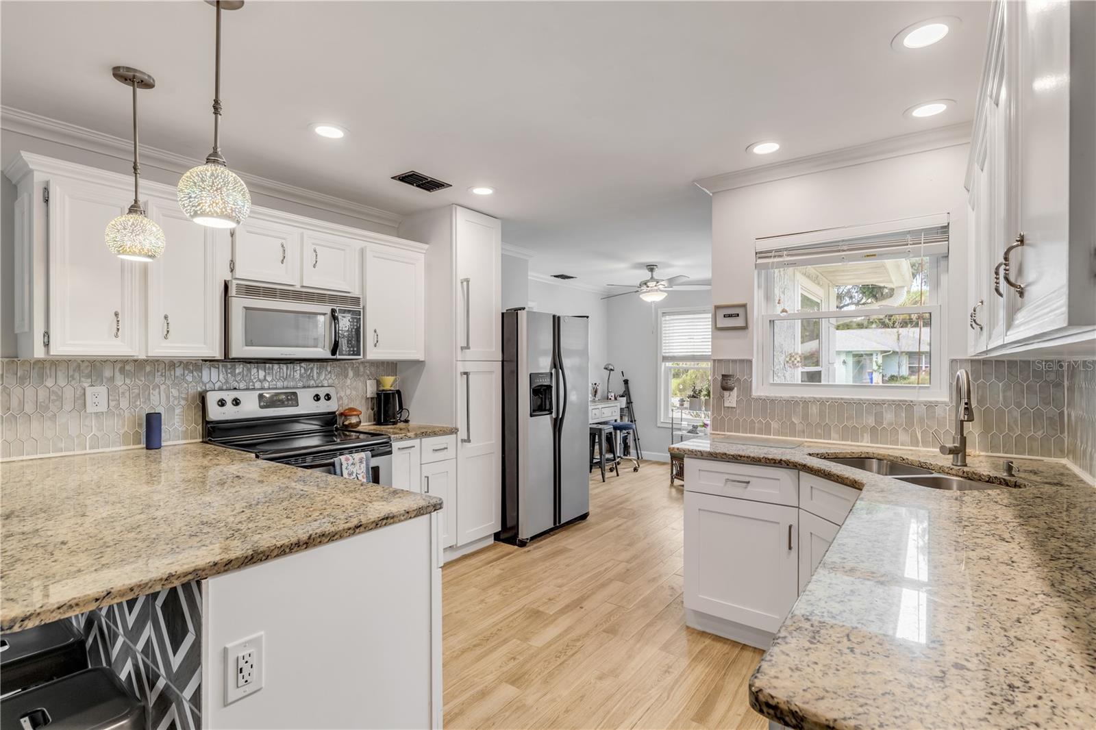 Image 7 of 36 For 2409 Kumquat Drive