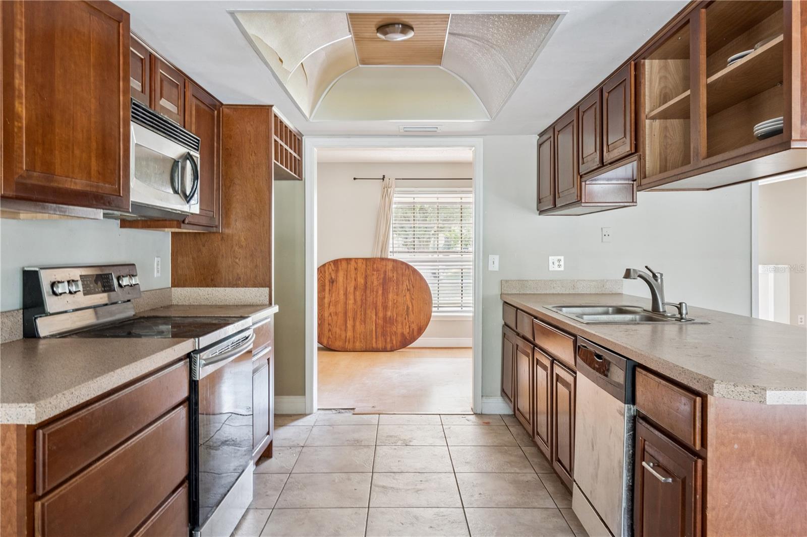 Image 10 of 31 For 8107 Steeplechase Boulevard