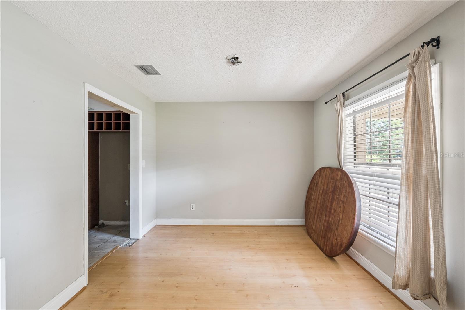 Image 11 of 31 For 8107 Steeplechase Boulevard