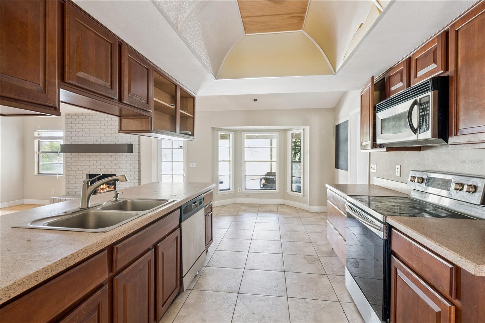 Image 9 of 31 For 8107 Steeplechase Boulevard