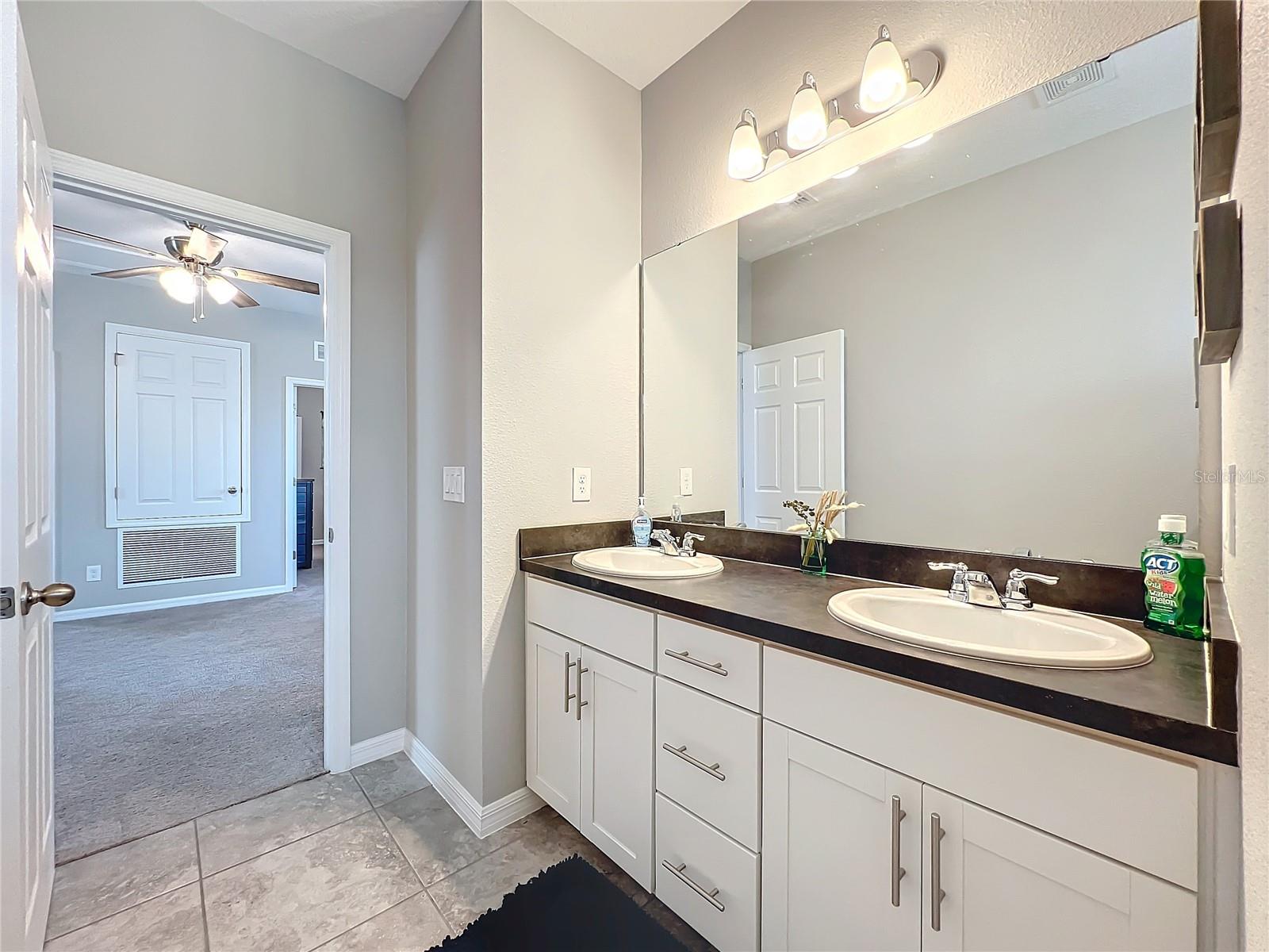 Image 14 of 24 For 2276 Emerald Springs Drive