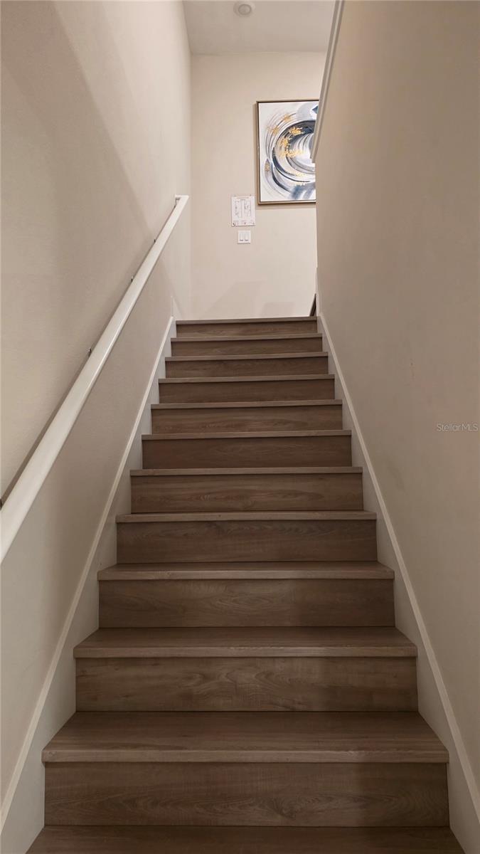 Image 8 of 17 For 7821 Spectrum Drive