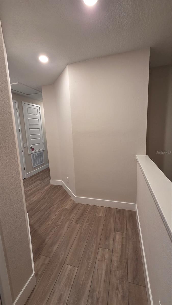 Image 9 of 17 For 7821 Spectrum Drive