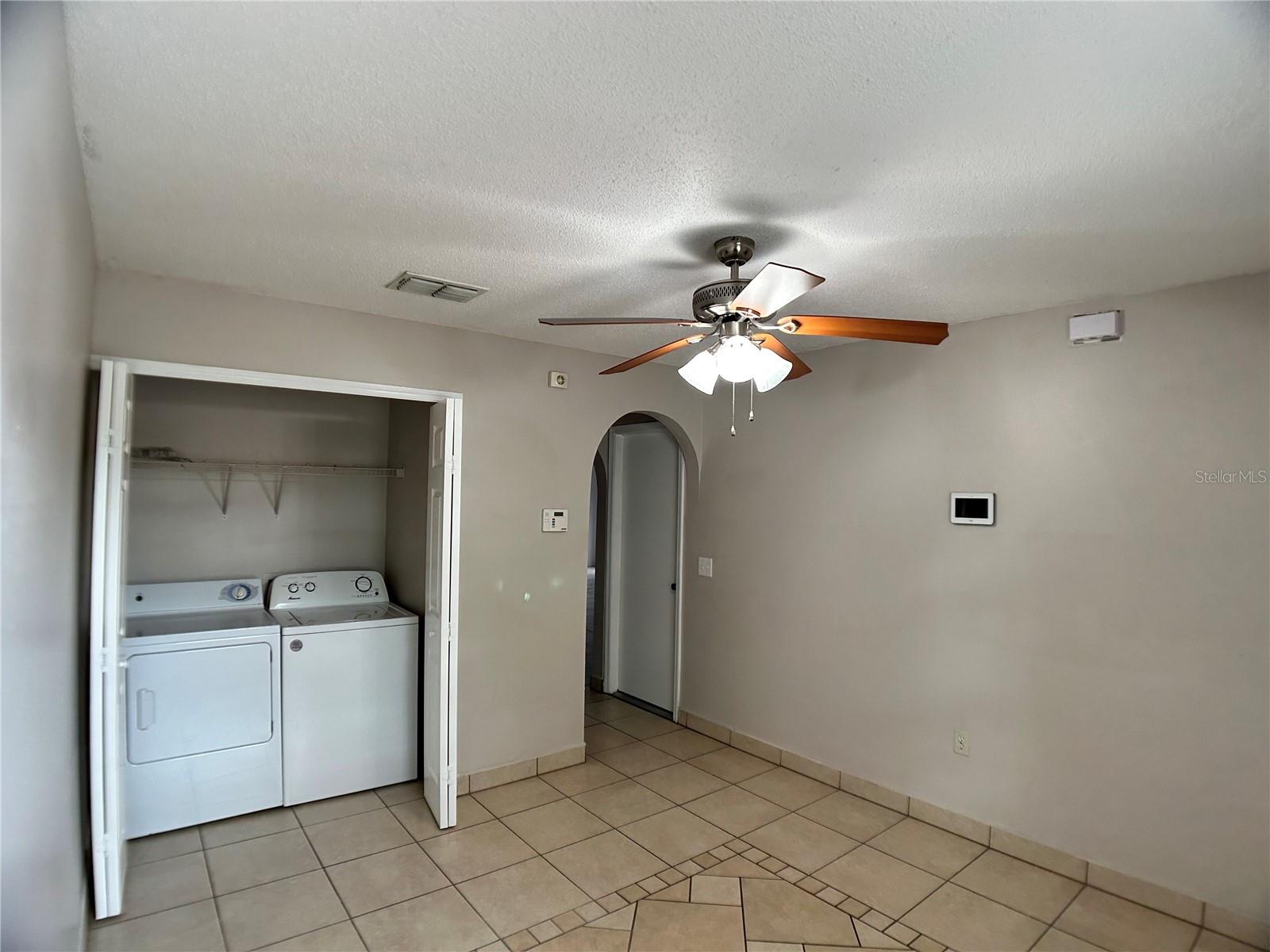 Image 12 of 21 For 3923 Warbler Drive