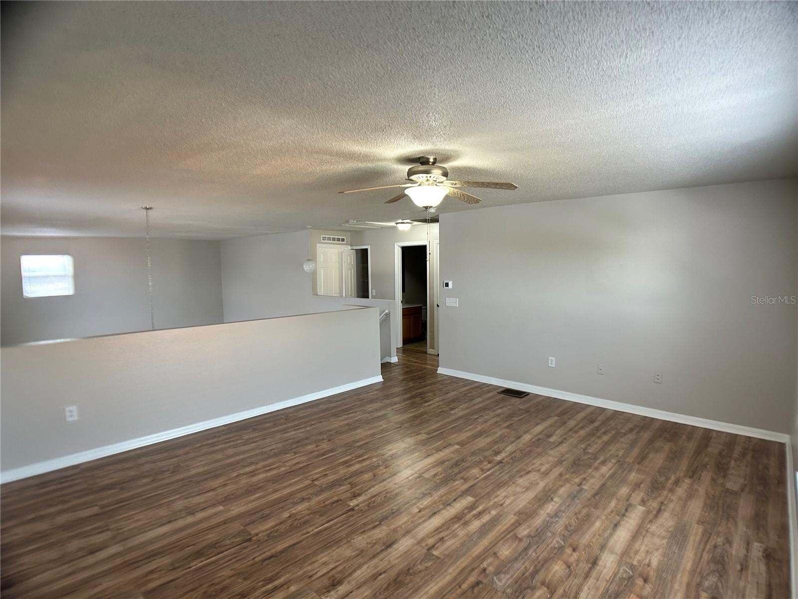 Image 18 of 21 For 3923 Warbler Drive