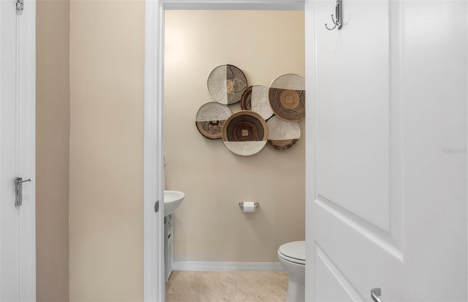 Image 14 of 25 For 450 Magnolia Chase Court