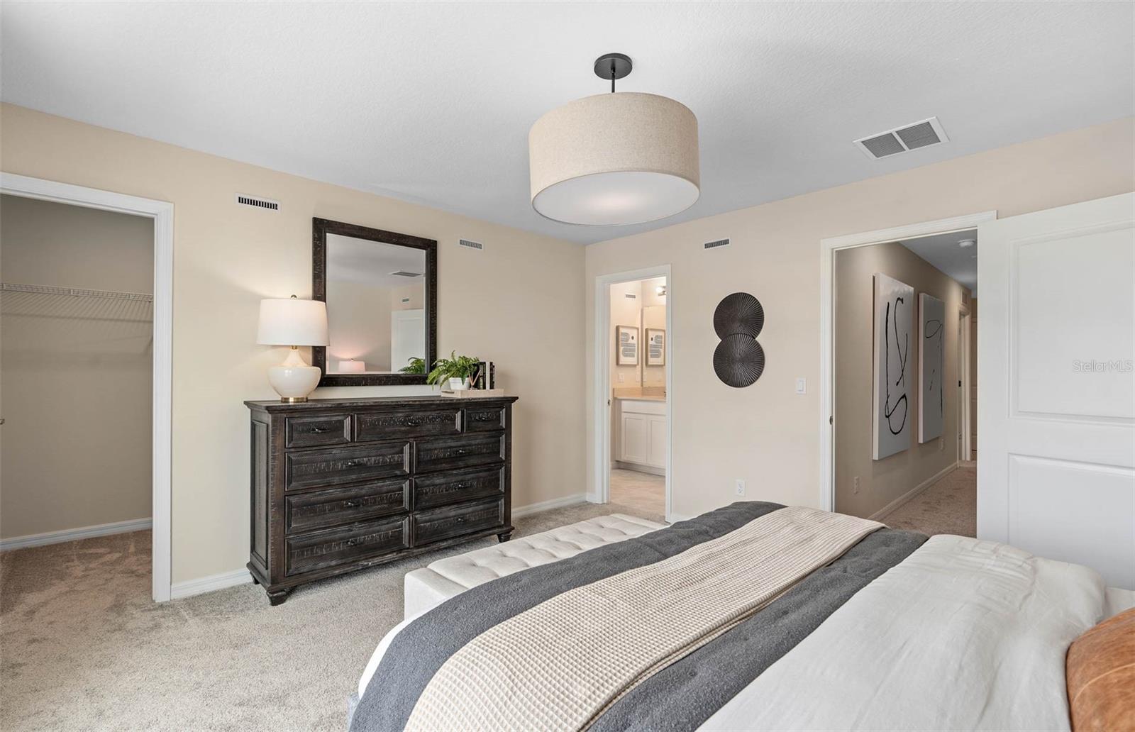 Image 18 of 25 For 450 Magnolia Chase Court