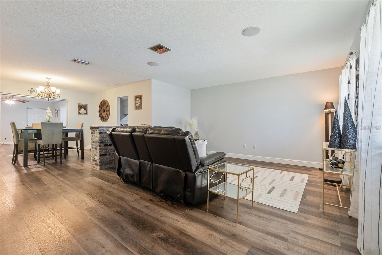 Image 4 of 31 For 1713 Eden Circle