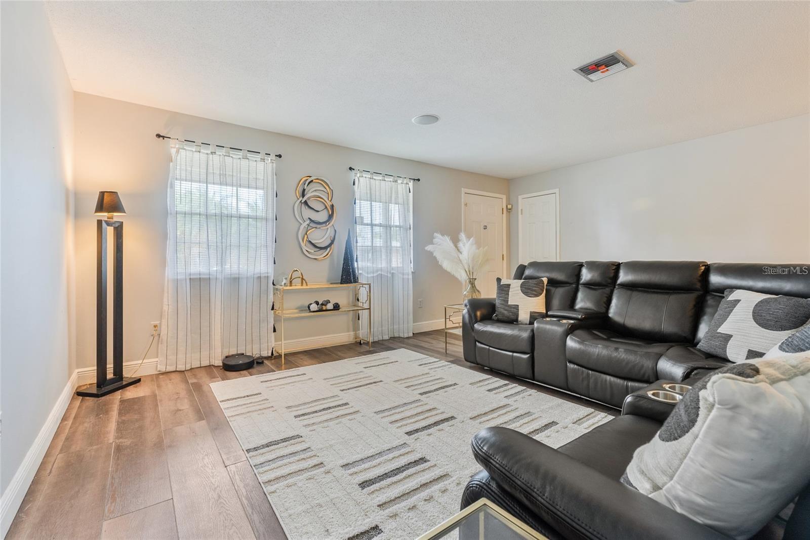 Image 5 of 31 For 1713 Eden Circle