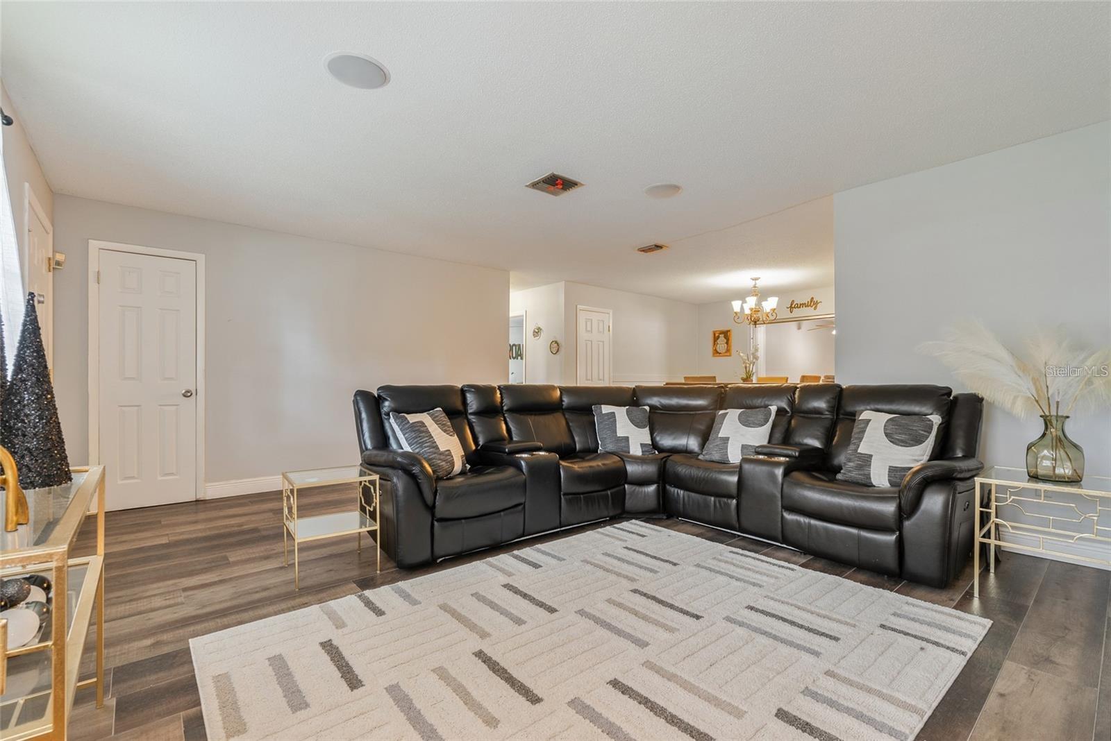 Image 6 of 31 For 1713 Eden Circle