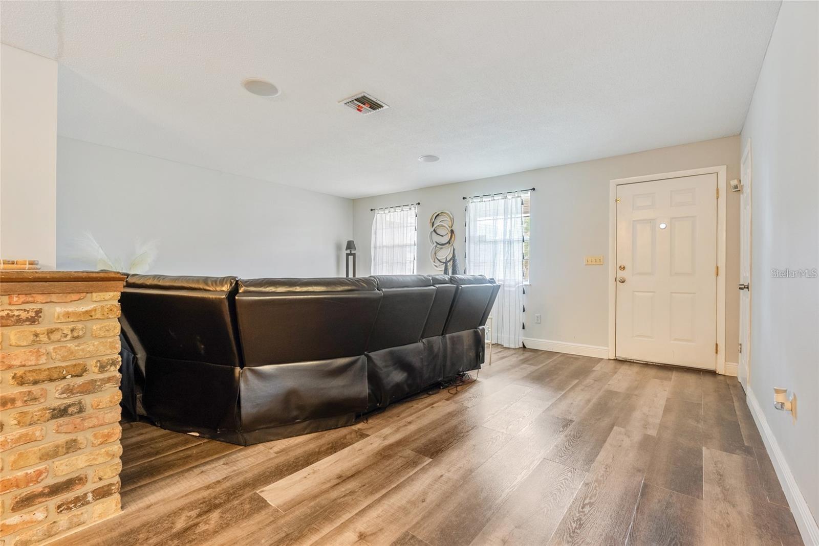 Image 7 of 31 For 1713 Eden Circle