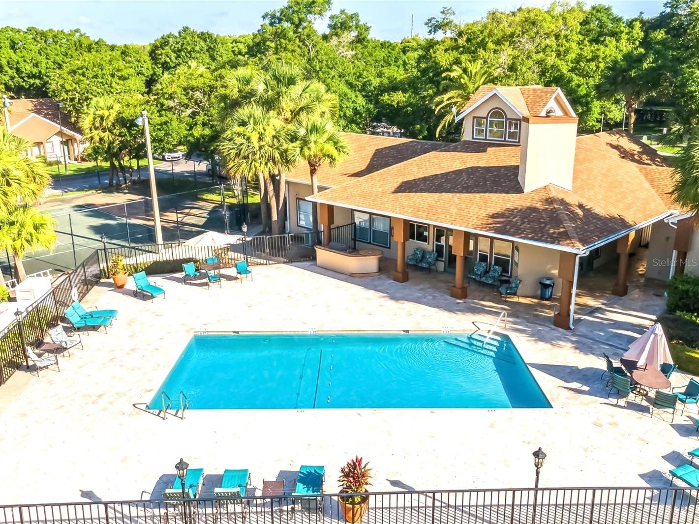 Image 8 of 10 For 5424 Michigan Street 5