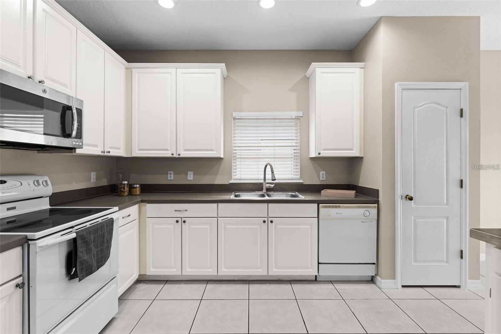 Image 11 of 32 For 2244 Brandywine Falls Way