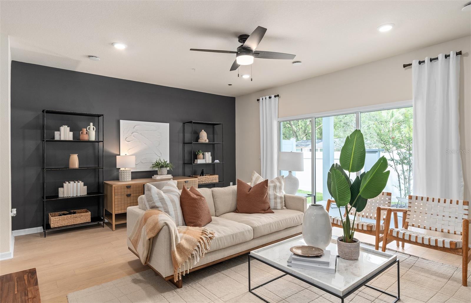 Image 9 of 17 For 466 Magnolia Chase Court