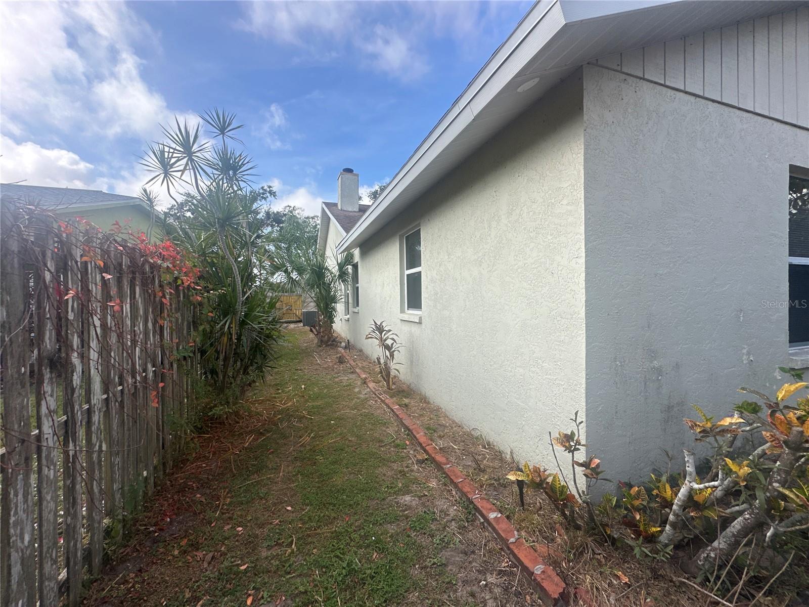 Image 18 of 21 For 4495 Diamond Circle