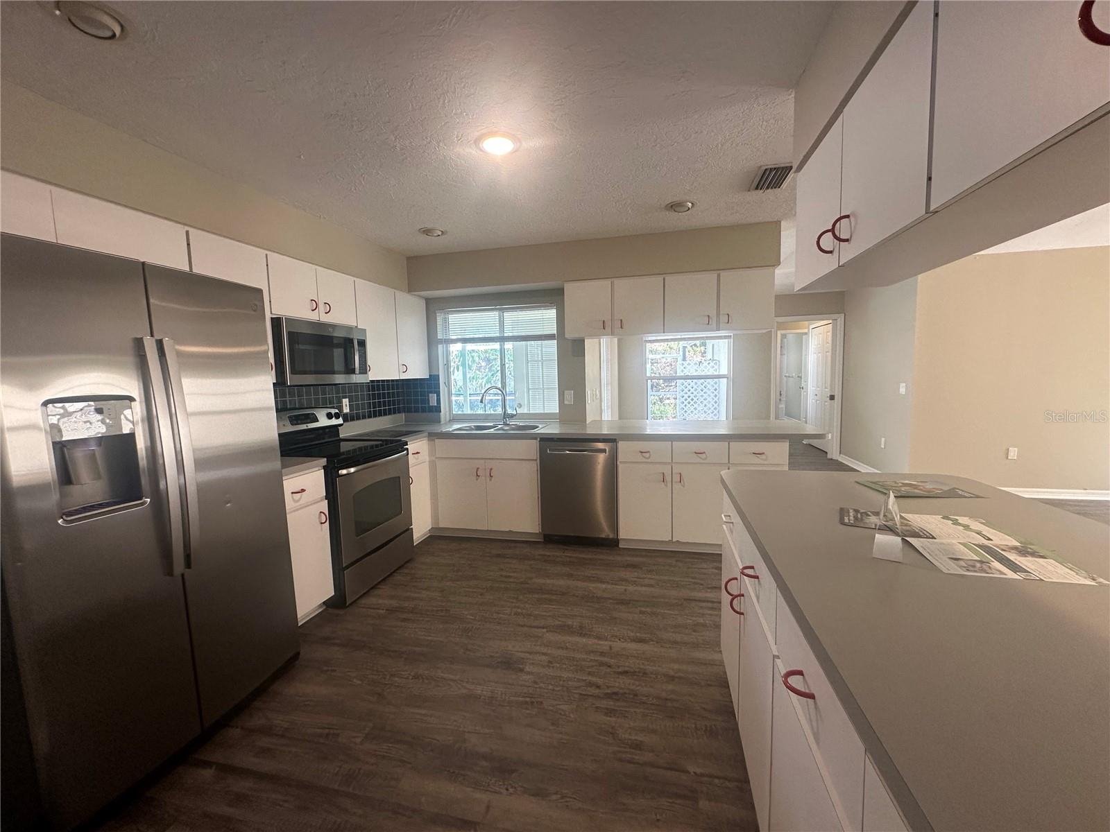 Image 5 of 21 For 4495 Diamond Circle