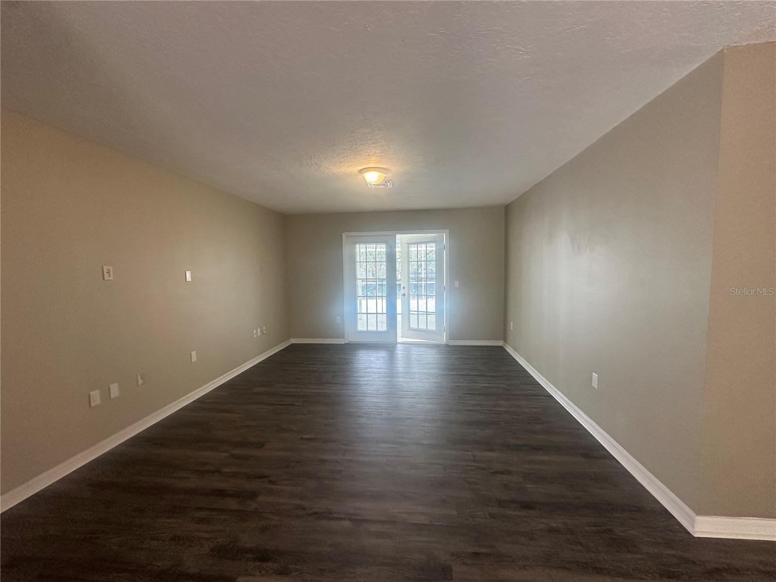 Image 9 of 21 For 4495 Diamond Circle