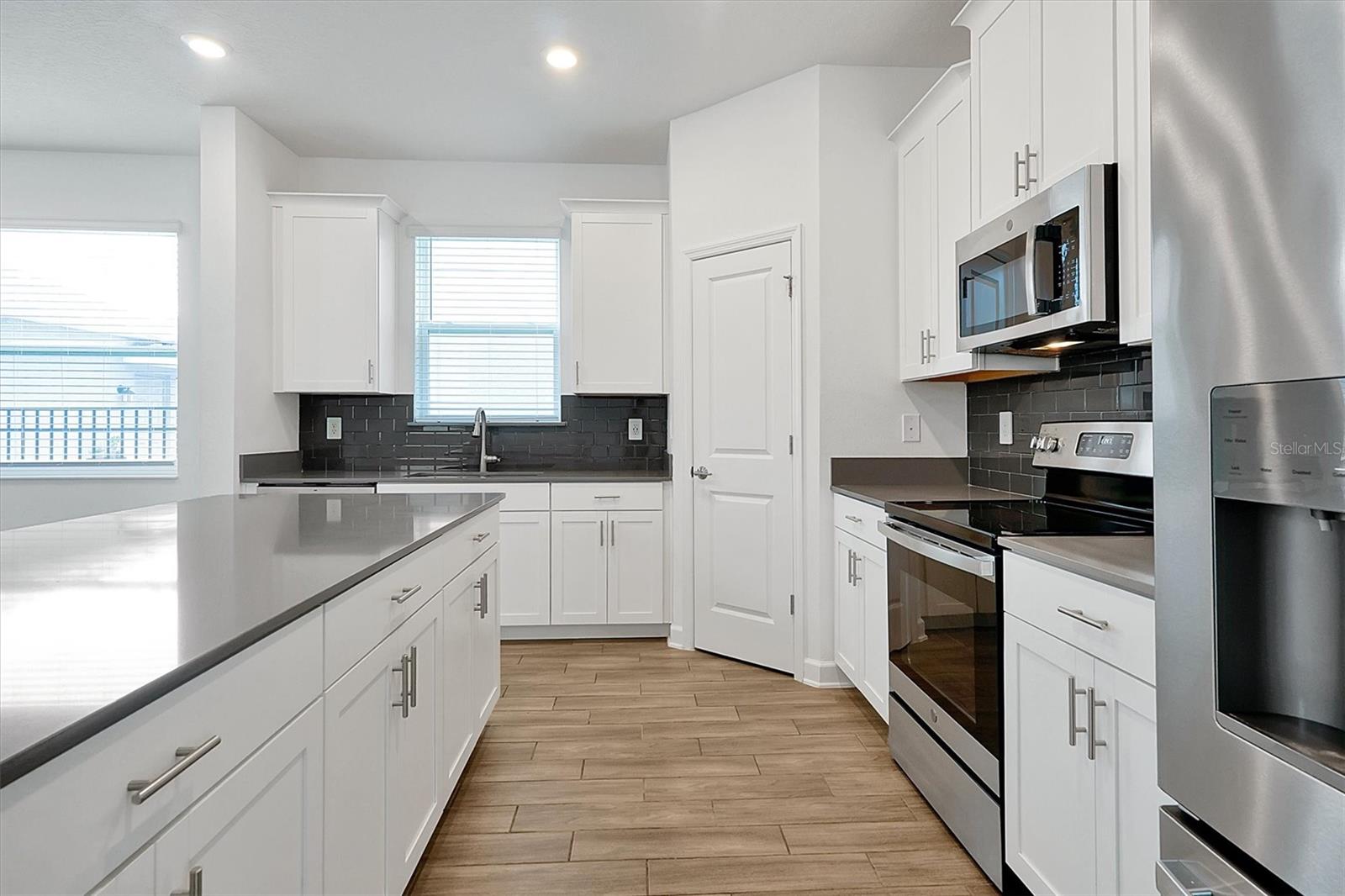 Image 11 of 41 For 11288 Listening Drive