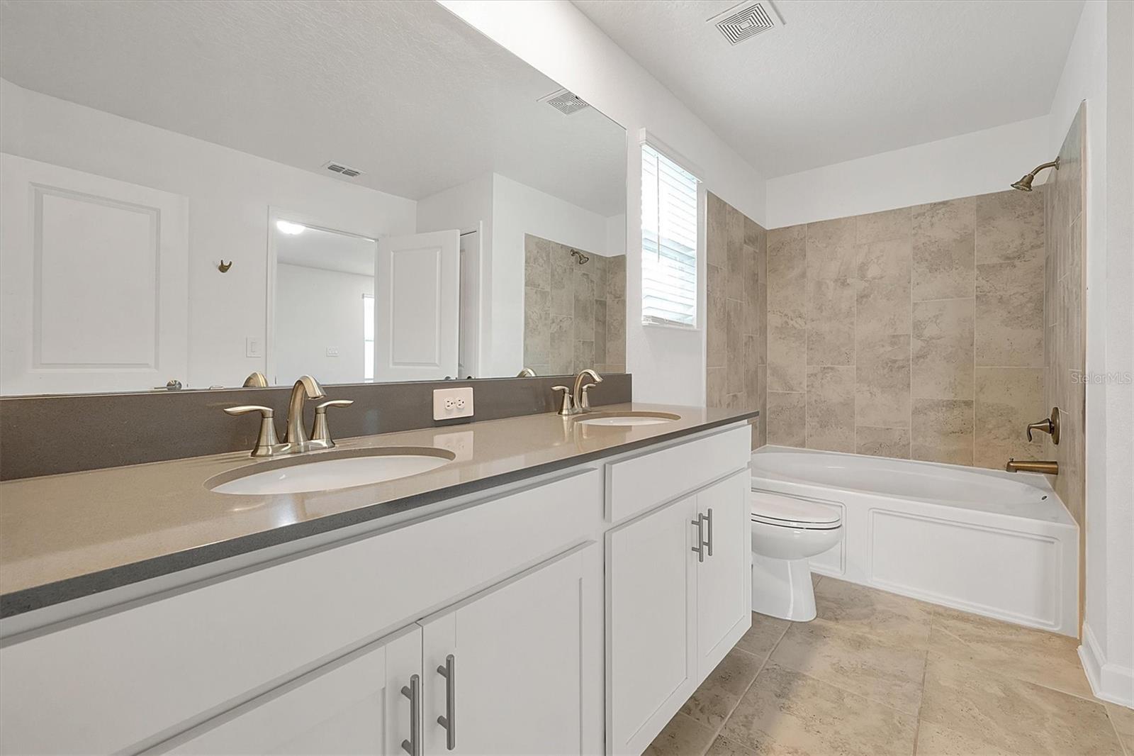 Image 23 of 41 For 11288 Listening Drive