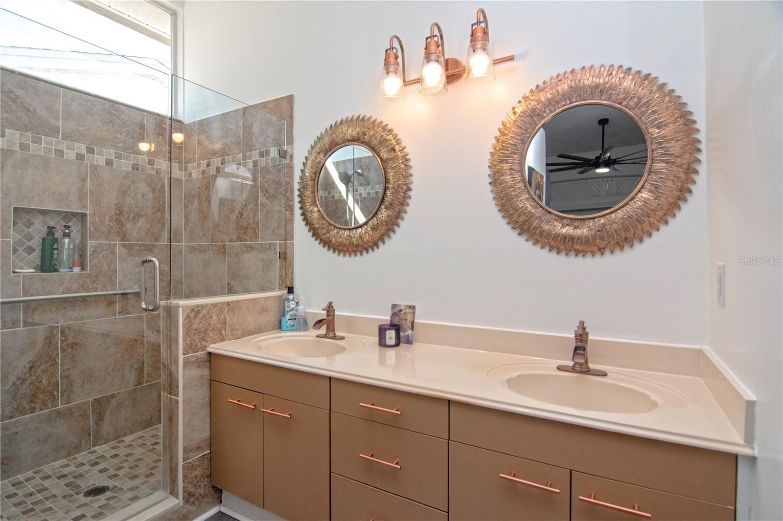 Image 17 of 37 For 358 Monika Place