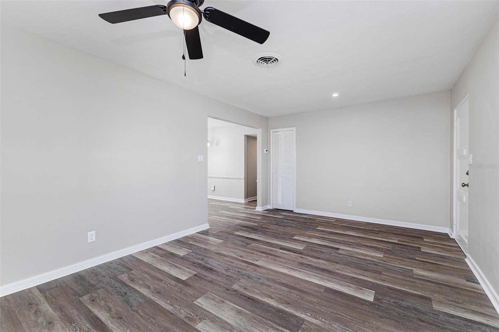 Image 15 of 27 For 561 Dollins Avenue