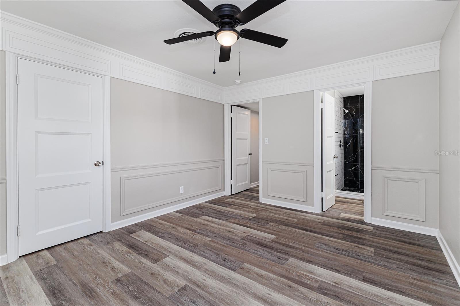 Image 22 of 27 For 561 Dollins Avenue