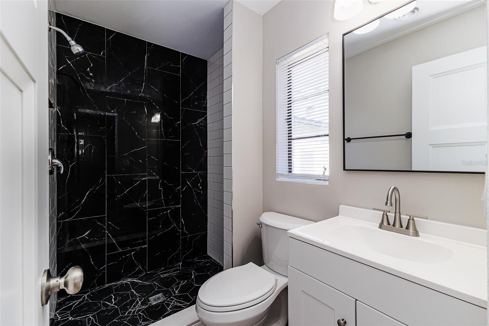 Image 23 of 27 For 561 Dollins Avenue