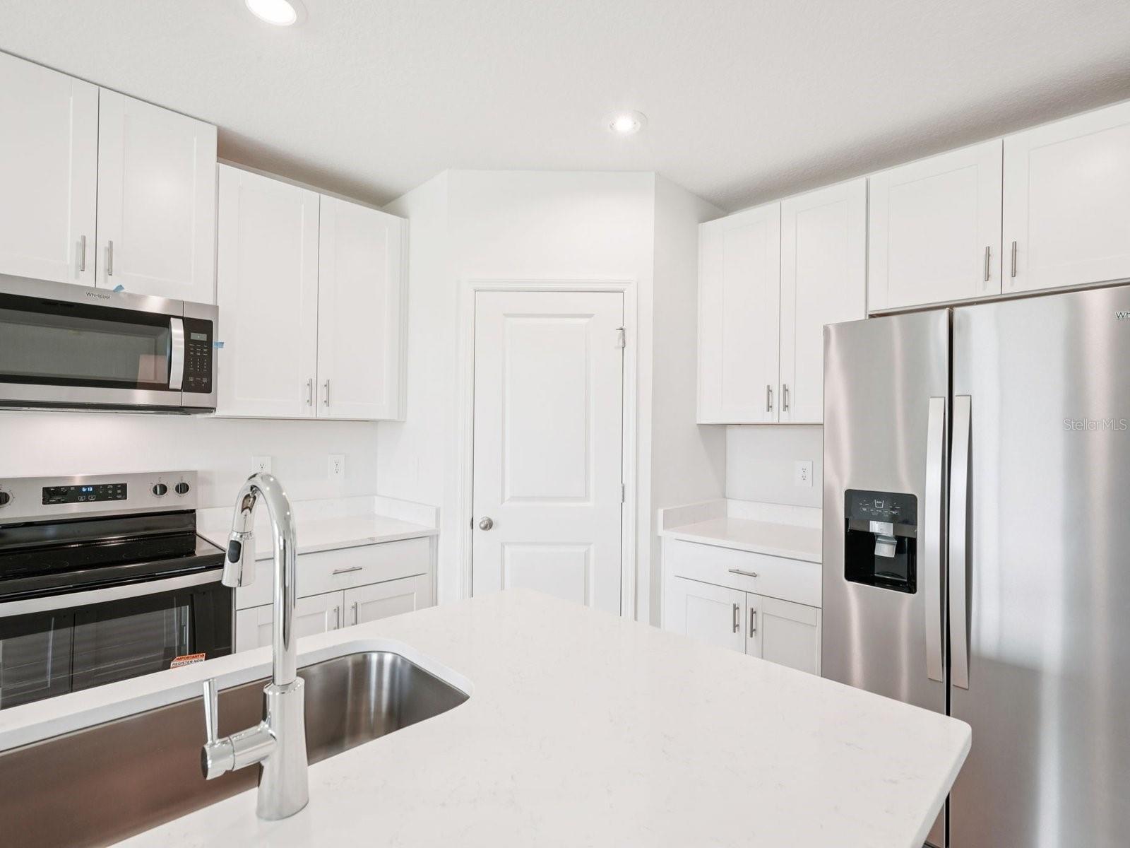 Image 10 of 31 For 236 Lazy Shore Drive